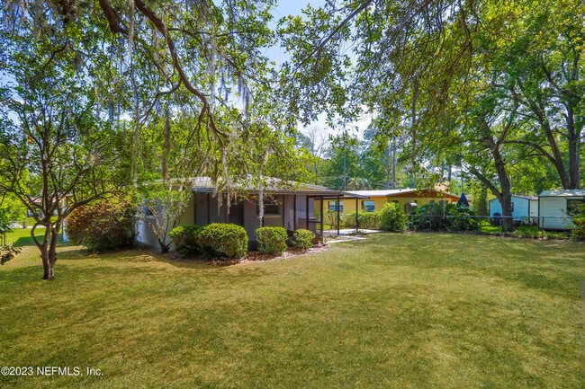 Building Photo - 1032 Busac Ave