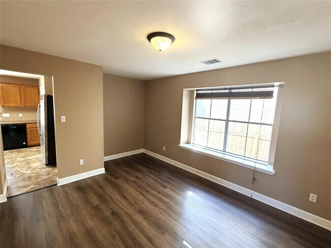 Building Photo - 14333 Teacup Ln