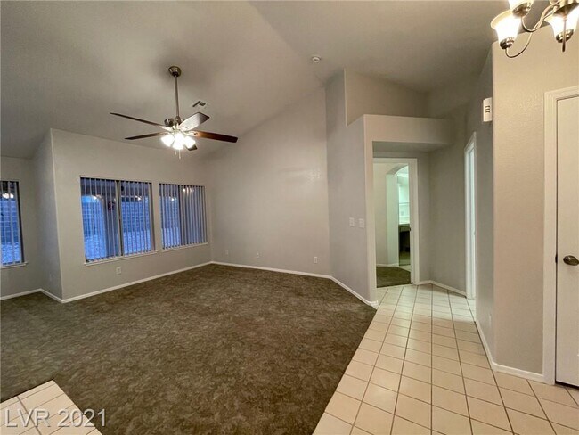 Building Photo - 4817 Crimson Glory Ln