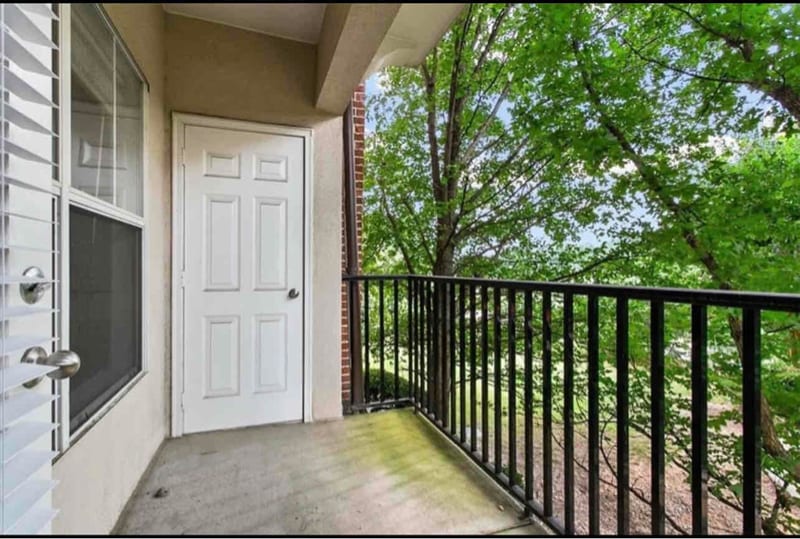 Building Photo - 1850 Cotillion Dr