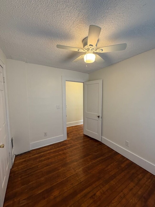 Building Photo - Charming 2 Bed, 2 Bath Home Near German Vi...