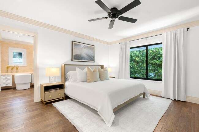 Building Photo - 1435 N Ocean Way