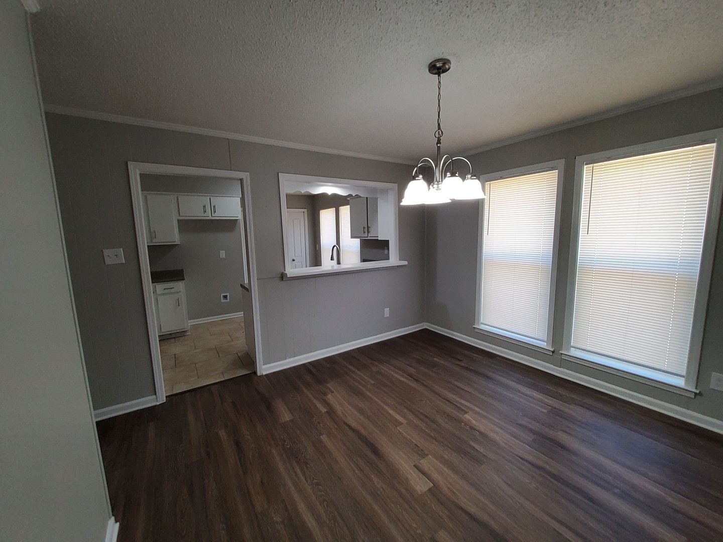 Building Photo - 5233 Breckenwood Dr