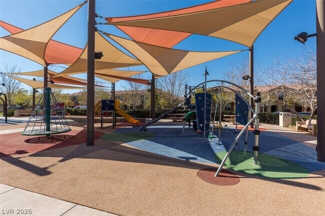 Building Photo - 3009 Camino Sereno Ave