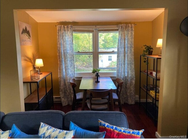 Building Photo - 21 Derussey Ln