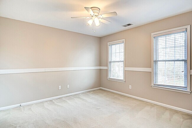 Building Photo - 17005 Hampton Trace Rd