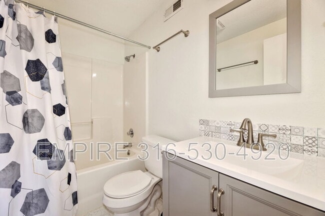 Building Photo - 1260 S Ridgehurst Cir