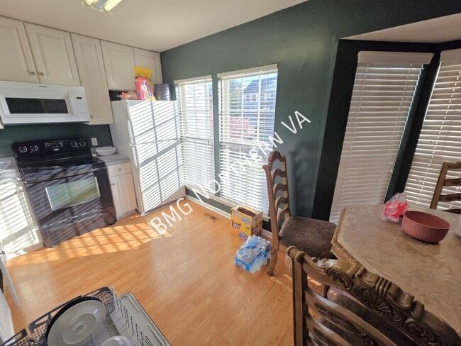 Building Photo - 12108 Wallower Way