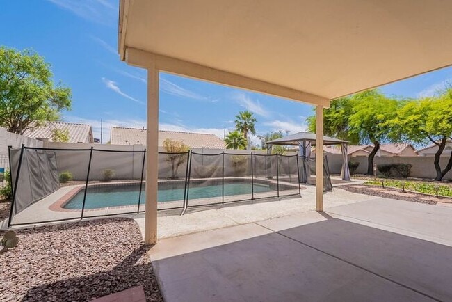 Building Photo - North West Chandler Home with a Pool