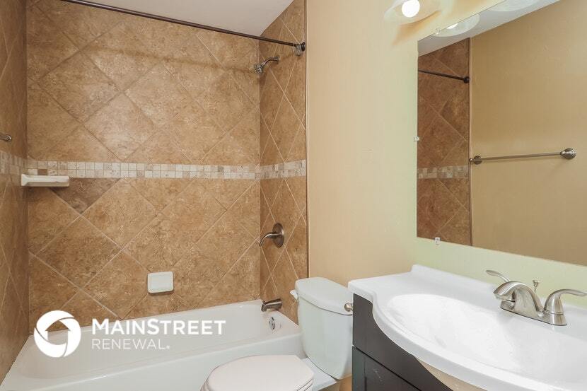 Building Photo - 6800 Bayberry Dr