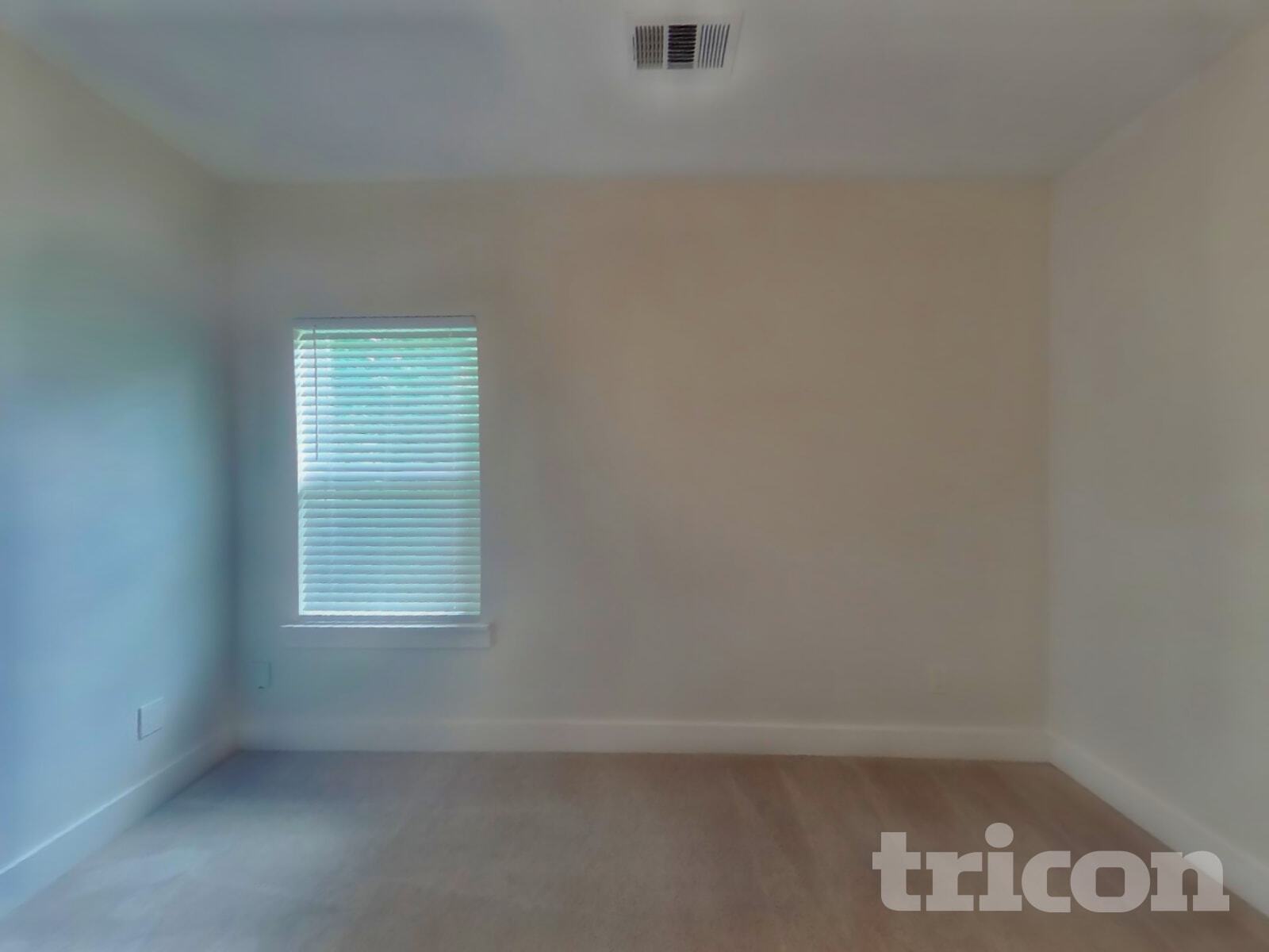 Building Photo - 328 Lakey Rd