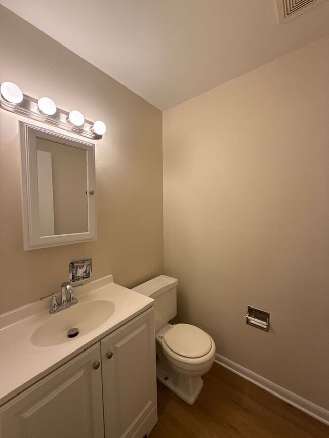 Building Photo - T.R. Lawing Realty Property