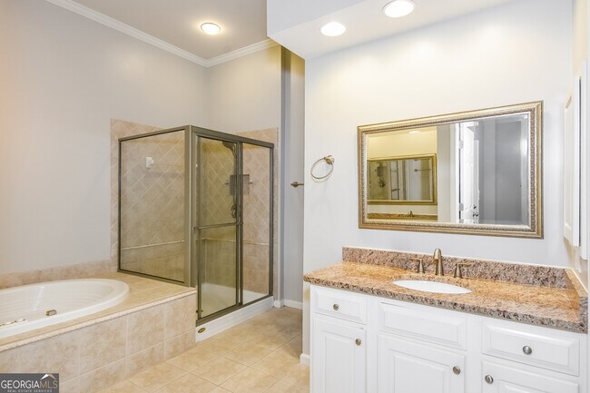 Building Photo - 612 Vinings Estates Dr SE