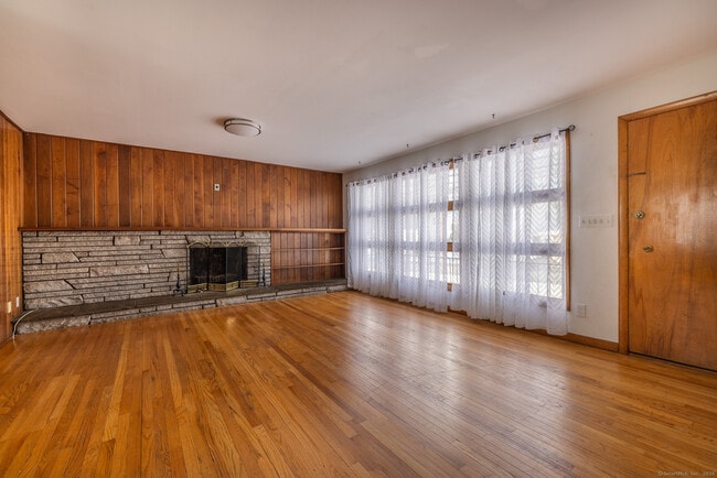 Primary Photo - 3845 Old Town Rd