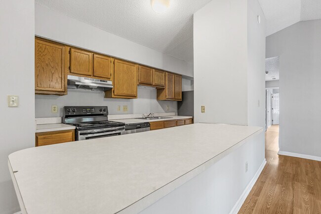 Building Photo - 1321 Park Glen Dr
