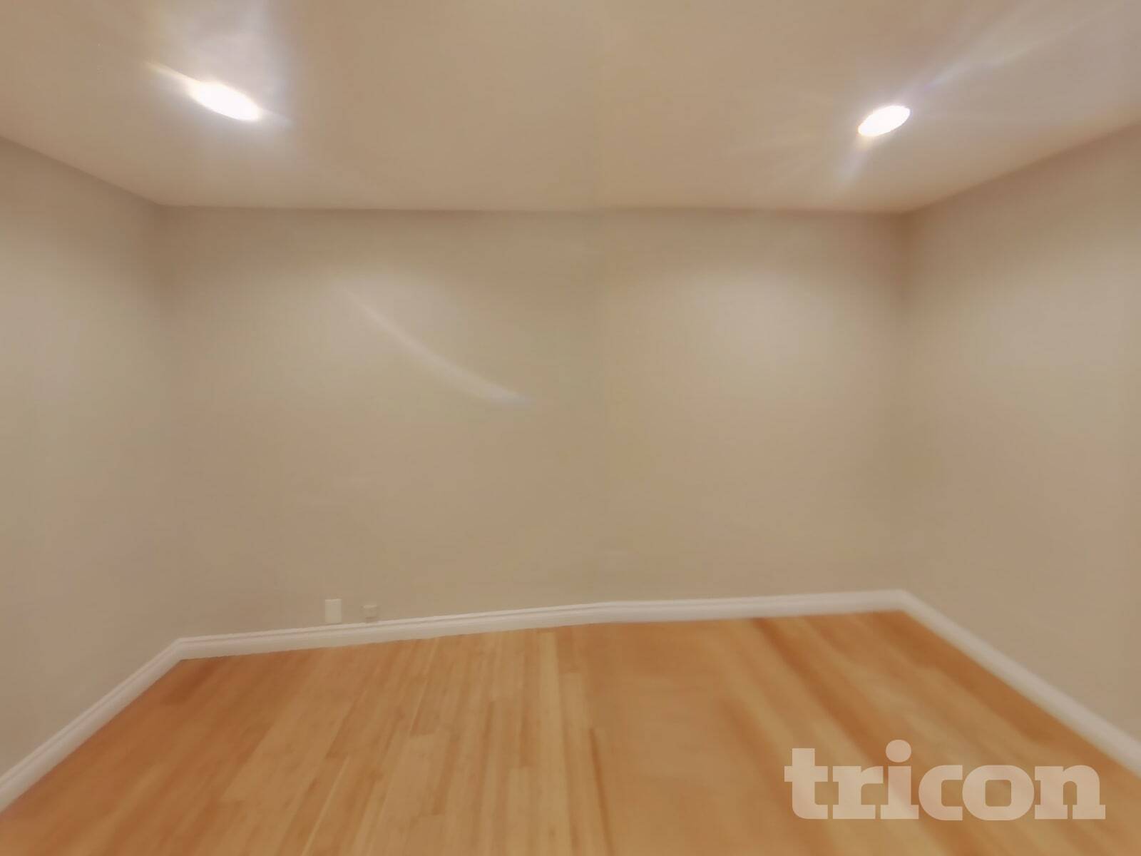 Building Photo - 7213 NW Rhododendron Pl