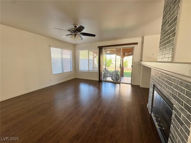 Building Photo - 7962 Traditional Ct