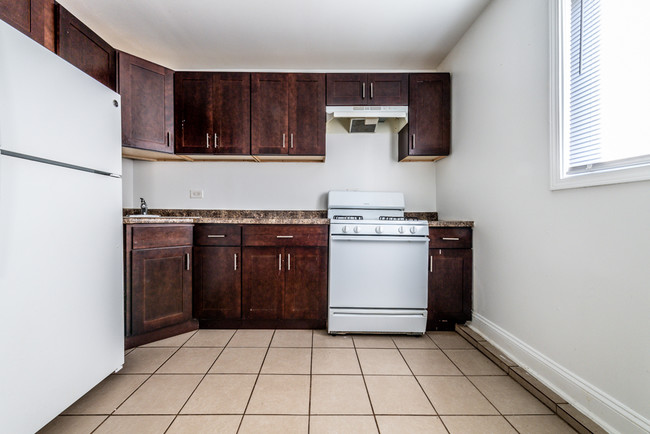 Kitchen - 13256 S Prairie Ave