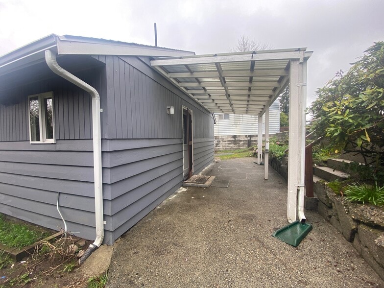 Unit 1 Entrance Patio - 11636 59th Ave S