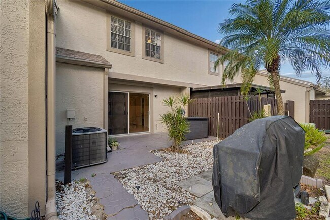 Building Photo - 607 Bough Ave