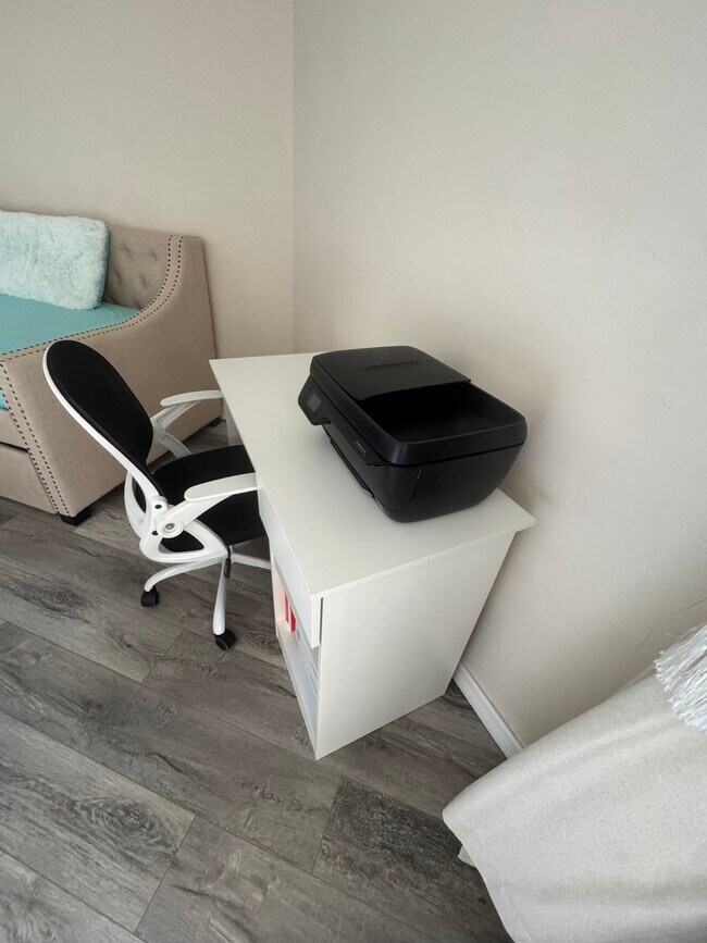 Building Photo - 2917 S Atlantic Ave