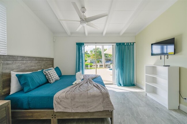 Building Photo - 2465 Bimini Ln
