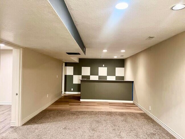 Building Photo - 3819 S 6620 W