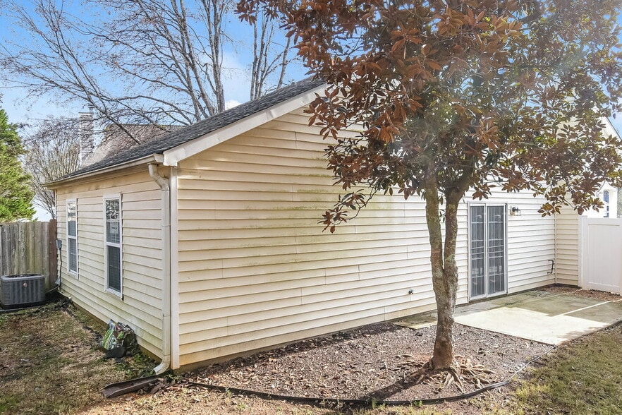 Building Photo - 406 Rankin Ct