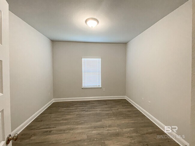 Building Photo - 23317 Lieutenant Ave