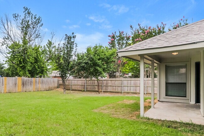 Building Photo - 6221 Valley Forge Ct