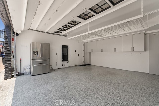 Building Photo - 2037 E Ocean Blvd