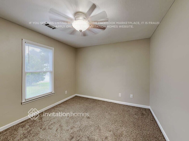 Building Photo - 454 Shoal Ct