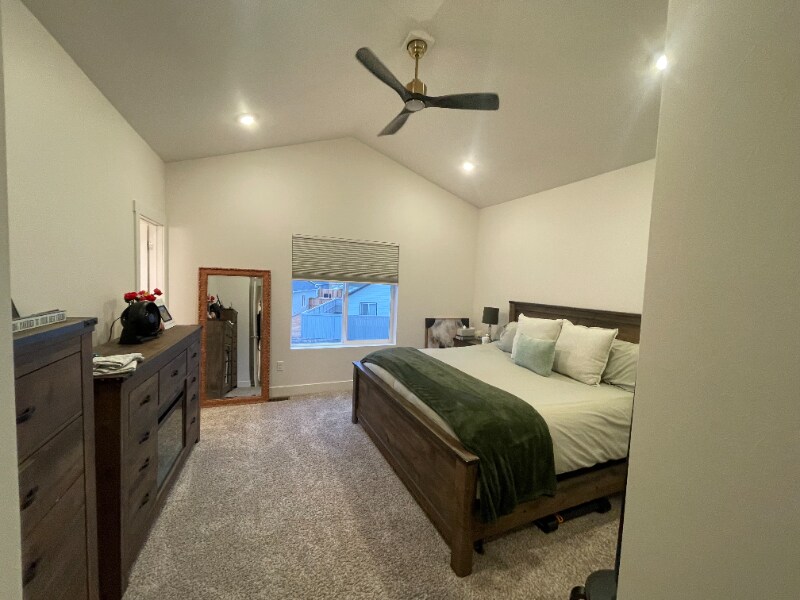 Building Photo - 715 Thrice Lp