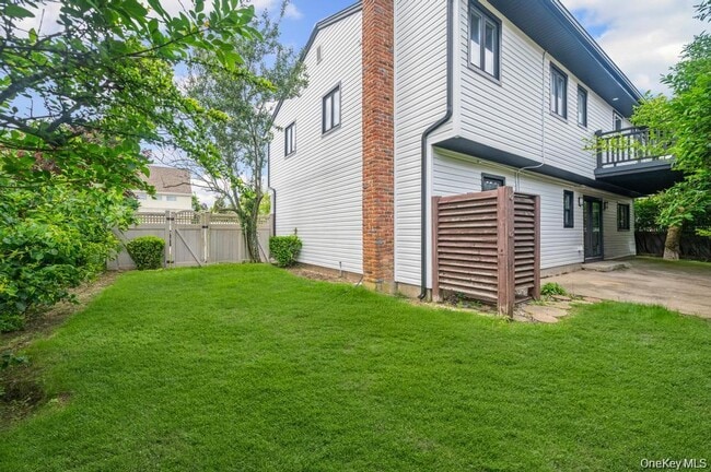 Building Photo - 1 Saratoga St