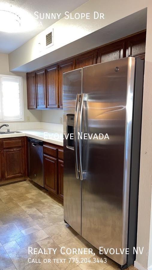 Building Photo - 2614 Sunny Slope Dr