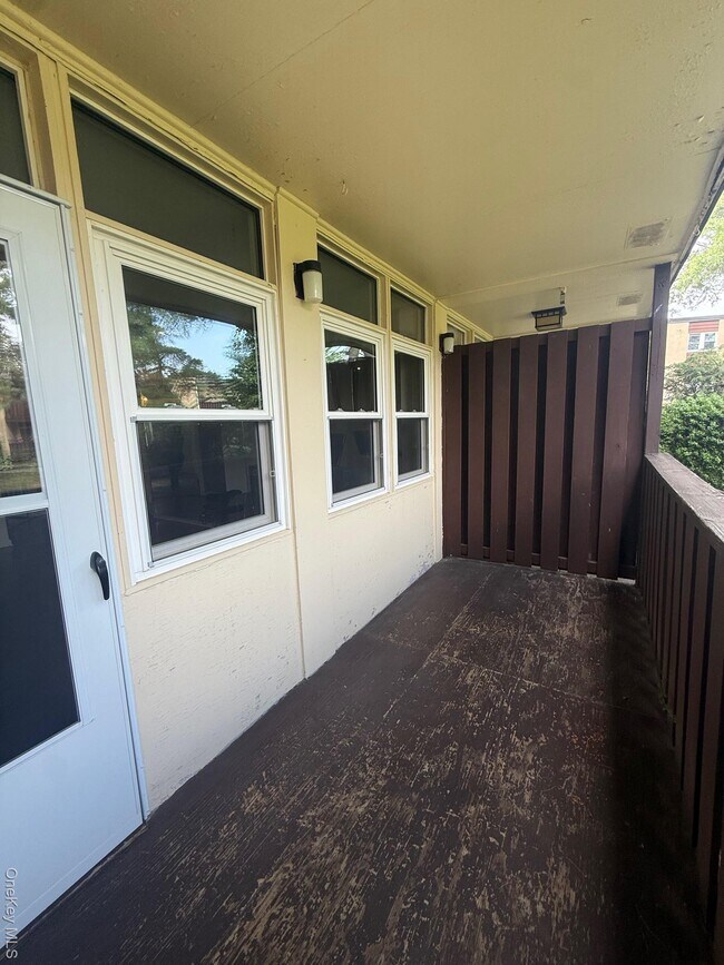 Building Photo - 103 Wiltshire Rd