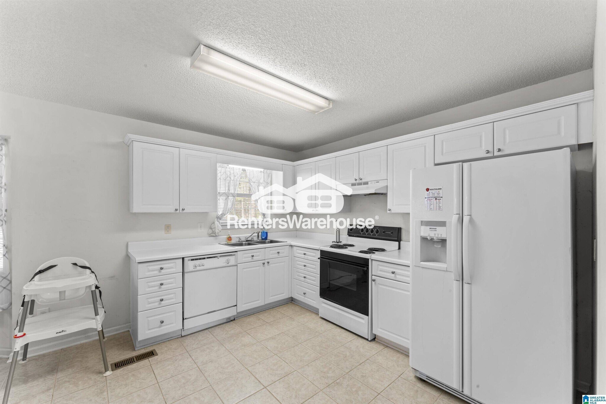 Building Photo - 3042 Wood Cir