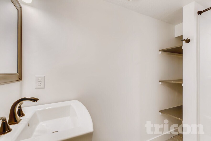 Building Photo - 3105 Georgia Ave S