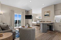 Building Photo - 812 Shepard St