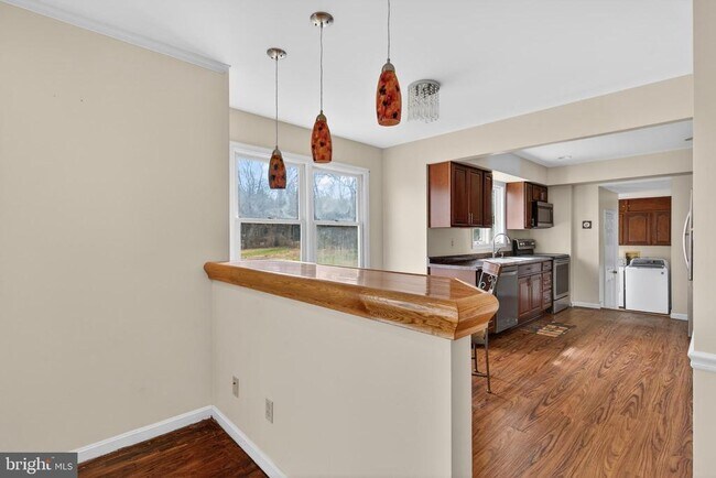 Building Photo - 20040 Bobwhite Ln