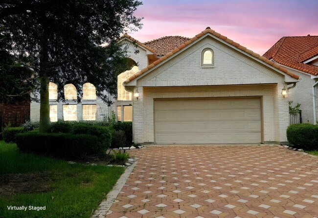 Building Photo - 14330 Ayers Rock Rd