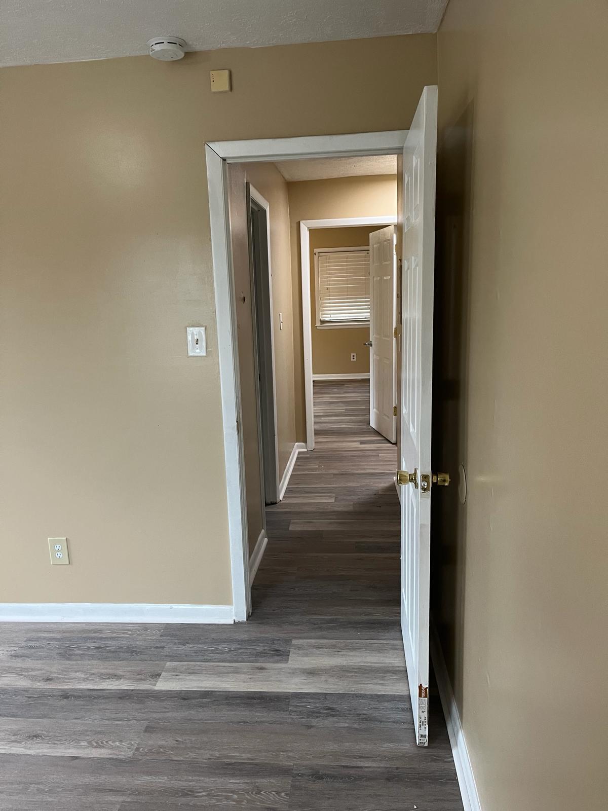 Building Photo - 1722 Shiloh Dr