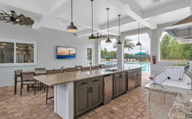 Building Photo - 3 Pinnacle Pl