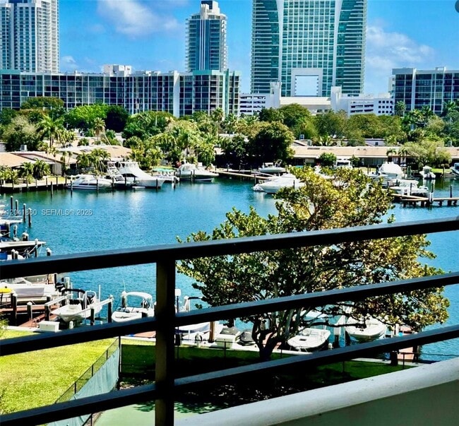 Building Photo - 500 Three Islands Boulevard