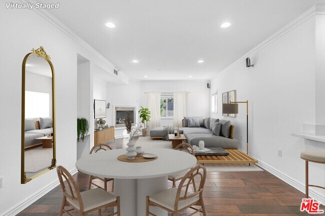 Building Photo - 11504 Moorpark St