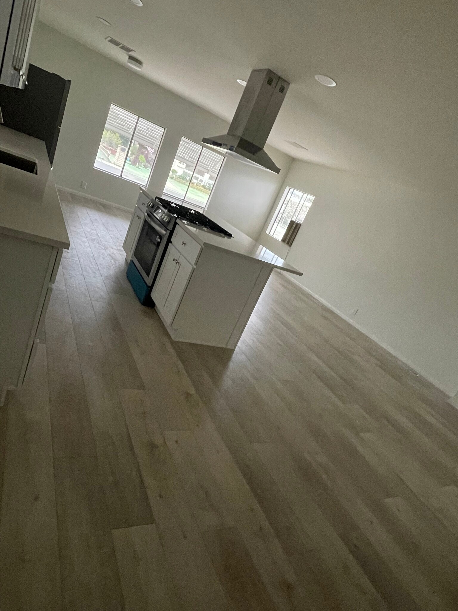 Building Photo - 270 San Mateo Cir