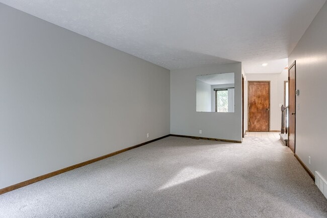 Building Photo - 15102 Normandy Blvd