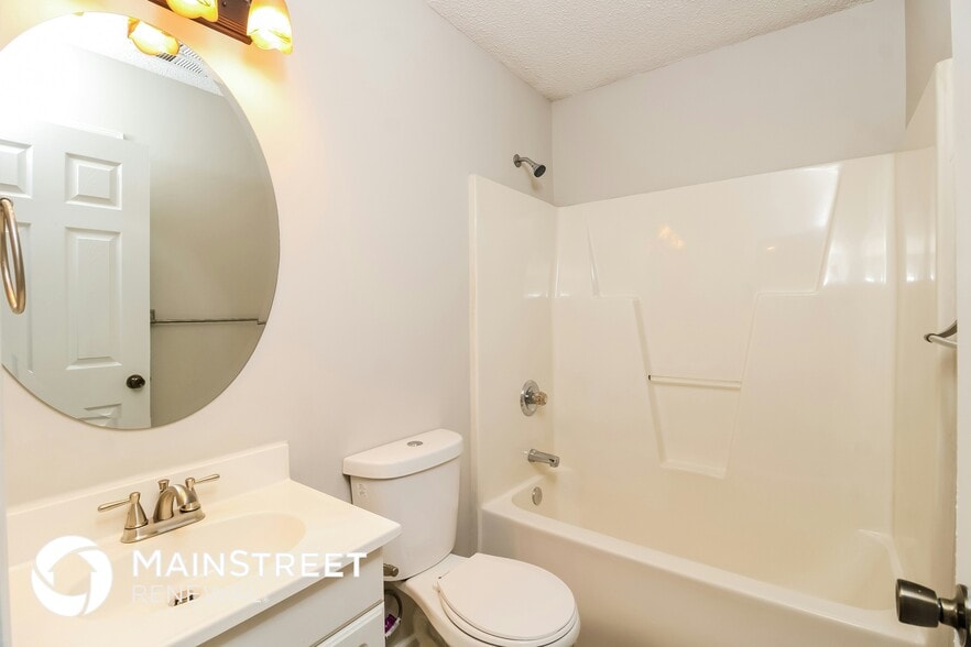 Building Photo - 2211 Saponi Village Ct