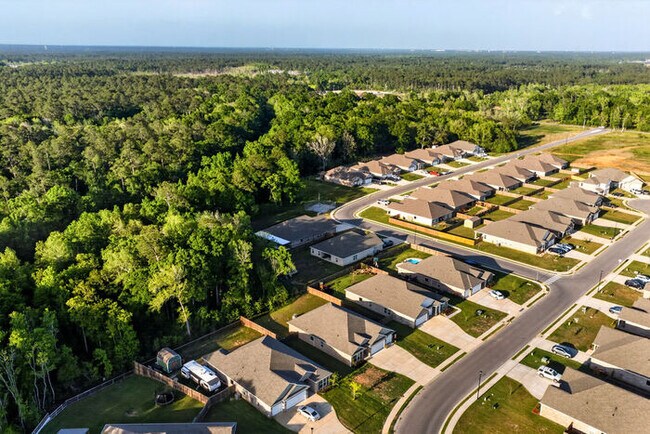 Building Photo - 8009 Crawford Dr