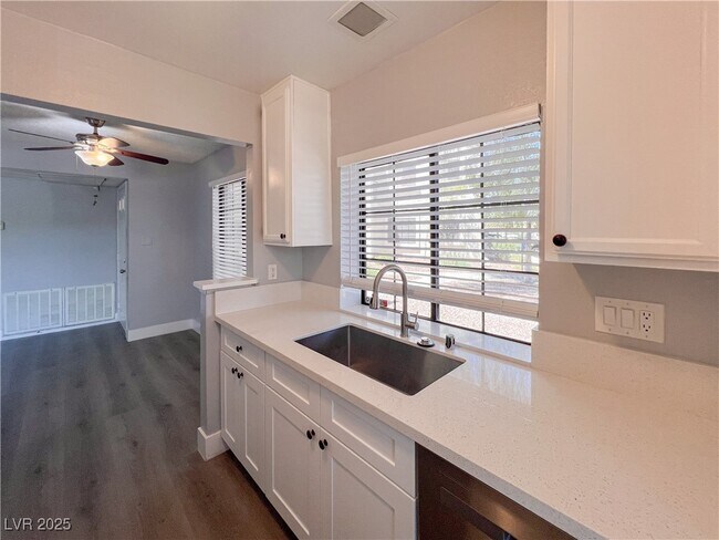 Building Photo - 4842 Nara Vista Way